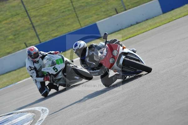 Motorcycle action photographs;Trackday digital images;donington;donington park leicestershire;donington photographs;event digital images;eventdigitalimages;no limits trackday;peter wileman photography;trackday;trackday photos