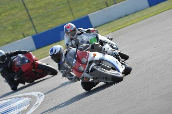 Motorcycle action photographs;Trackday digital images;donington;donington park leicestershire;donington photographs;event digital images;eventdigitalimages;no limits trackday;peter wileman photography;trackday;trackday photos
