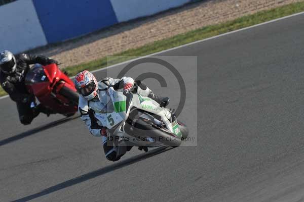 Motorcycle action photographs;Trackday digital images;donington;donington park leicestershire;donington photographs;event digital images;eventdigitalimages;no limits trackday;peter wileman photography;trackday;trackday photos