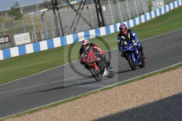 Motorcycle action photographs;Trackday digital images;donington;donington park leicestershire;donington photographs;event digital images;eventdigitalimages;no limits trackday;peter wileman photography;trackday;trackday photos