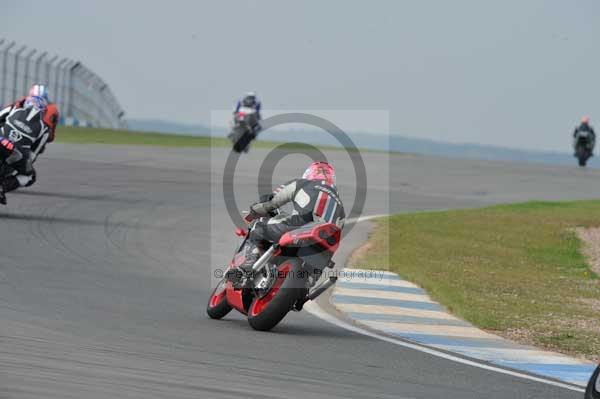Motorcycle action photographs;Trackday digital images;donington;donington park leicestershire;donington photographs;event digital images;eventdigitalimages;no limits trackday;peter wileman photography;trackday;trackday photos
