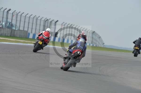 Motorcycle action photographs;Trackday digital images;donington;donington park leicestershire;donington photographs;event digital images;eventdigitalimages;no limits trackday;peter wileman photography;trackday;trackday photos
