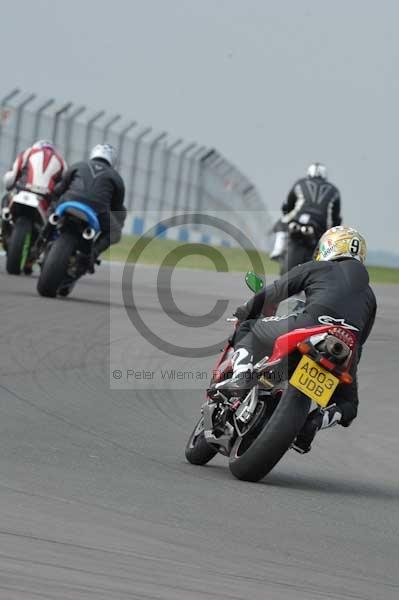 Motorcycle action photographs;Trackday digital images;donington;donington park leicestershire;donington photographs;event digital images;eventdigitalimages;no limits trackday;peter wileman photography;trackday;trackday photos