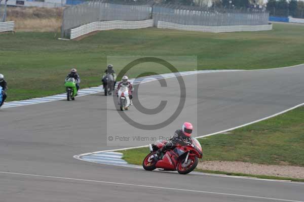 Motorcycle action photographs;Trackday digital images;donington;donington park leicestershire;donington photographs;event digital images;eventdigitalimages;no limits trackday;peter wileman photography;trackday;trackday photos