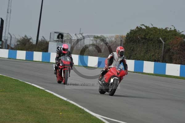 Motorcycle action photographs;Trackday digital images;donington;donington park leicestershire;donington photographs;event digital images;eventdigitalimages;no limits trackday;peter wileman photography;trackday;trackday photos