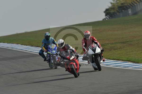 Motorcycle action photographs;Trackday digital images;donington;donington park leicestershire;donington photographs;event digital images;eventdigitalimages;no limits trackday;peter wileman photography;trackday;trackday photos