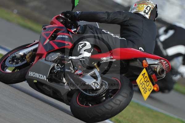 Motorcycle action photographs;Trackday digital images;donington;donington park leicestershire;donington photographs;event digital images;eventdigitalimages;no limits trackday;peter wileman photography;trackday;trackday photos