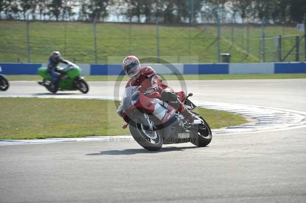 Motorcycle action photographs;Trackday digital images;donington;donington park leicestershire;donington photographs;event digital images;eventdigitalimages;no limits trackday;peter wileman photography;trackday;trackday photos