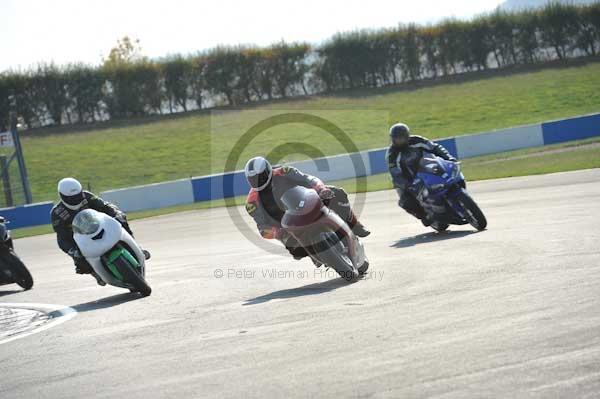 Motorcycle action photographs;Trackday digital images;donington;donington park leicestershire;donington photographs;event digital images;eventdigitalimages;no limits trackday;peter wileman photography;trackday;trackday photos