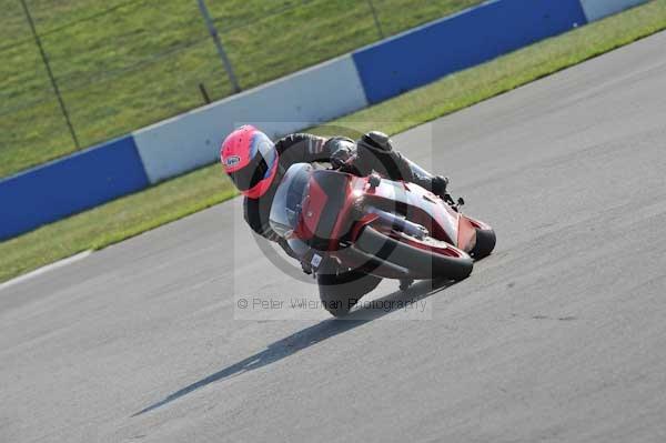 Motorcycle action photographs;Trackday digital images;donington;donington park leicestershire;donington photographs;event digital images;eventdigitalimages;no limits trackday;peter wileman photography;trackday;trackday photos