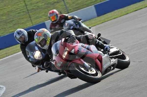 Motorcycle action photographs;Trackday digital images;donington;donington park leicestershire;donington photographs;event digital images;eventdigitalimages;no limits trackday;peter wileman photography;trackday;trackday photos