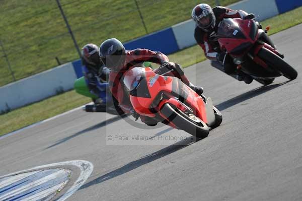 Motorcycle action photographs;Trackday digital images;donington;donington park leicestershire;donington photographs;event digital images;eventdigitalimages;no limits trackday;peter wileman photography;trackday;trackday photos