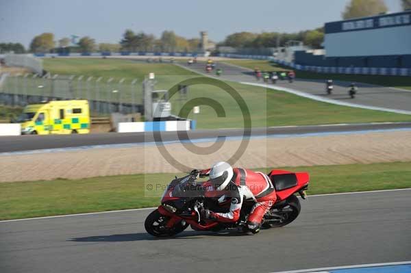 Motorcycle action photographs;Trackday digital images;donington;donington park leicestershire;donington photographs;event digital images;eventdigitalimages;no limits trackday;peter wileman photography;trackday;trackday photos