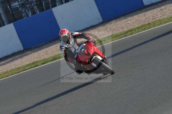 Motorcycle action photographs;Trackday digital images;donington;donington park leicestershire;donington photographs;event digital images;eventdigitalimages;no limits trackday;peter wileman photography;trackday;trackday photos