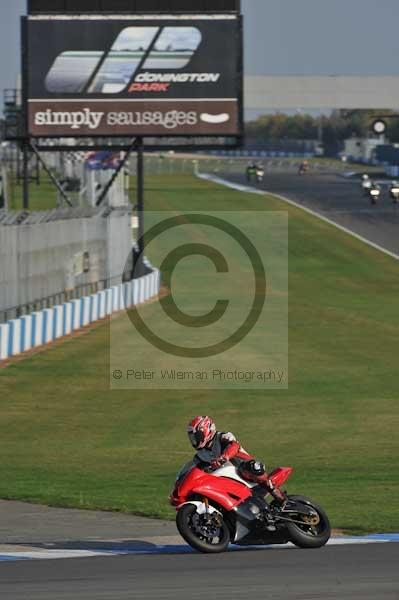 Motorcycle action photographs;Trackday digital images;donington;donington park leicestershire;donington photographs;event digital images;eventdigitalimages;no limits trackday;peter wileman photography;trackday;trackday photos