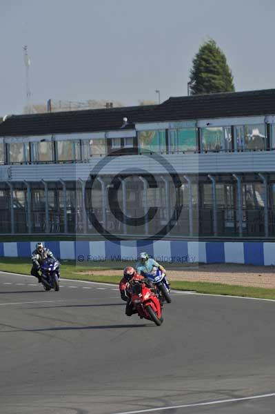 Motorcycle action photographs;Trackday digital images;donington;donington park leicestershire;donington photographs;event digital images;eventdigitalimages;no limits trackday;peter wileman photography;trackday;trackday photos