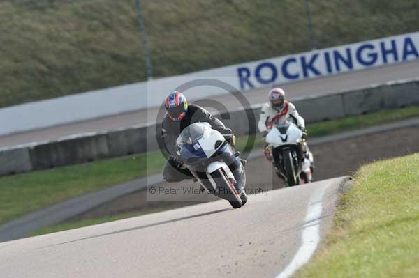 Rockingham no limits trackday;enduro digital images;event digital images;eventdigitalimages;no limits trackdays;peter wileman photography;racing digital images;rockingham raceway northamptonshire;rockingham trackday photographs;trackday digital images;trackday photos