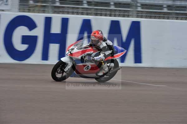 Rockingham no limits trackday;enduro digital images;event digital images;eventdigitalimages;no limits trackdays;peter wileman photography;racing digital images;rockingham raceway northamptonshire;rockingham trackday photographs;trackday digital images;trackday photos