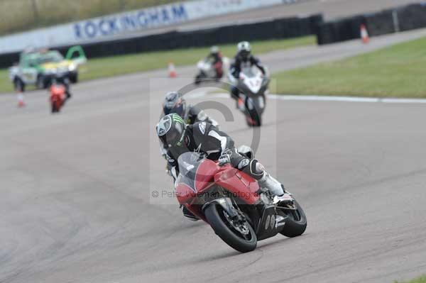 Rockingham no limits trackday;enduro digital images;event digital images;eventdigitalimages;no limits trackdays;peter wileman photography;racing digital images;rockingham raceway northamptonshire;rockingham trackday photographs;trackday digital images;trackday photos