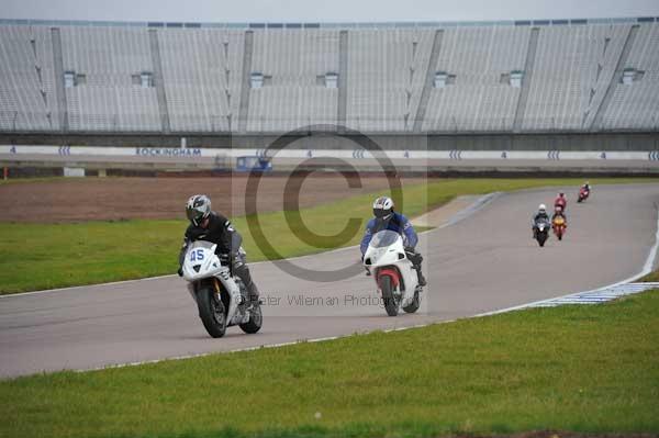 Rockingham no limits trackday;enduro digital images;event digital images;eventdigitalimages;no limits trackdays;peter wileman photography;racing digital images;rockingham raceway northamptonshire;rockingham trackday photographs;trackday digital images;trackday photos