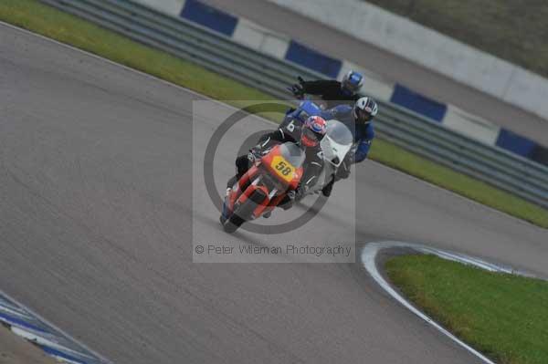 Rockingham no limits trackday;enduro digital images;event digital images;eventdigitalimages;no limits trackdays;peter wileman photography;racing digital images;rockingham raceway northamptonshire;rockingham trackday photographs;trackday digital images;trackday photos
