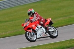 Rockingham-no-limits-trackday;enduro-digital-images;event-digital-images;eventdigitalimages;no-limits-trackdays;peter-wileman-photography;racing-digital-images;rockingham-raceway-northamptonshire;rockingham-trackday-photographs;trackday-digital-images;trackday-photos