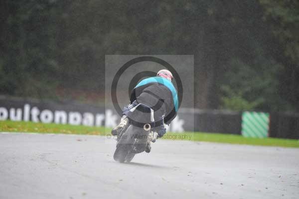 enduro digital images;event digital images;eventdigitalimages;no limits trackdays;oulton no limits trackday;oulton park cheshire;oulton trackday photographs;peter wileman photography;racing digital images;trackday digital images;trackday photos