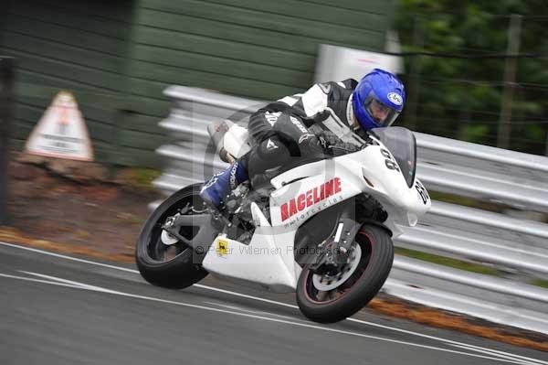 enduro digital images;event digital images;eventdigitalimages;no limits trackdays;oulton no limits trackday;oulton park cheshire;oulton trackday photographs;peter wileman photography;racing digital images;trackday digital images;trackday photos