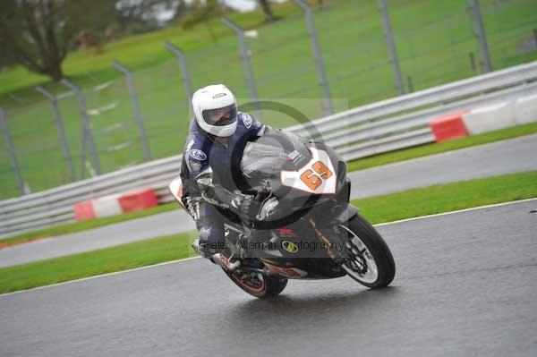 Motorcycle action photographs;Trackday digital images;event digital images;eventdigitalimages;no limits trackday;oulton park;oulton park circuit cheshire;oulton park photographs;peter wileman photography;trackday;trackday photos