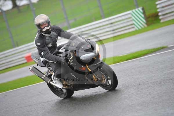 Motorcycle action photographs;Trackday digital images;event digital images;eventdigitalimages;no limits trackday;oulton park;oulton park circuit cheshire;oulton park photographs;peter wileman photography;trackday;trackday photos