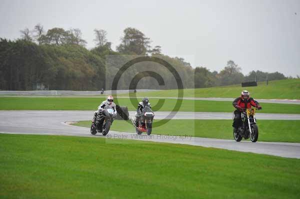 Motorcycle action photographs;Trackday digital images;event digital images;eventdigitalimages;no limits trackday;oulton park;oulton park circuit cheshire;oulton park photographs;peter wileman photography;trackday;trackday photos