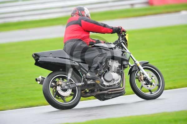 Motorcycle action photographs;Trackday digital images;event digital images;eventdigitalimages;no limits trackday;oulton park;oulton park circuit cheshire;oulton park photographs;peter wileman photography;trackday;trackday photos