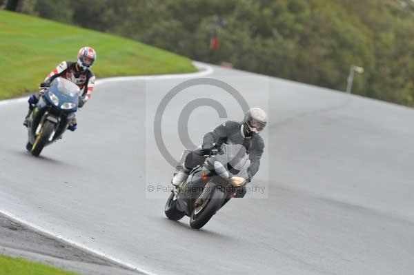 Motorcycle action photographs;Trackday digital images;event digital images;eventdigitalimages;no limits trackday;oulton park;oulton park circuit cheshire;oulton park photographs;peter wileman photography;trackday;trackday photos