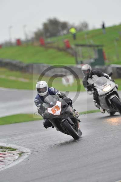 Motorcycle action photographs;Trackday digital images;event digital images;eventdigitalimages;no limits trackday;oulton park;oulton park circuit cheshire;oulton park photographs;peter wileman photography;trackday;trackday photos