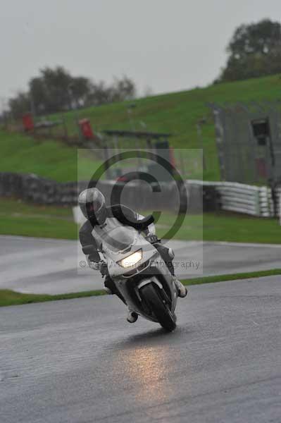 Motorcycle action photographs;Trackday digital images;event digital images;eventdigitalimages;no limits trackday;oulton park;oulton park circuit cheshire;oulton park photographs;peter wileman photography;trackday;trackday photos