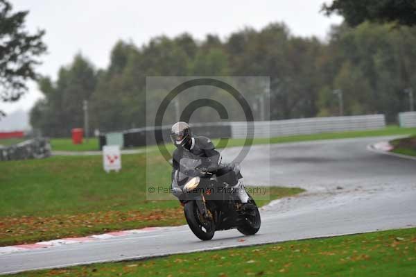 Motorcycle action photographs;Trackday digital images;event digital images;eventdigitalimages;no limits trackday;oulton park;oulton park circuit cheshire;oulton park photographs;peter wileman photography;trackday;trackday photos