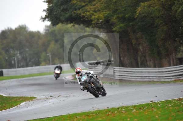 Motorcycle action photographs;Trackday digital images;event digital images;eventdigitalimages;no limits trackday;oulton park;oulton park circuit cheshire;oulton park photographs;peter wileman photography;trackday;trackday photos