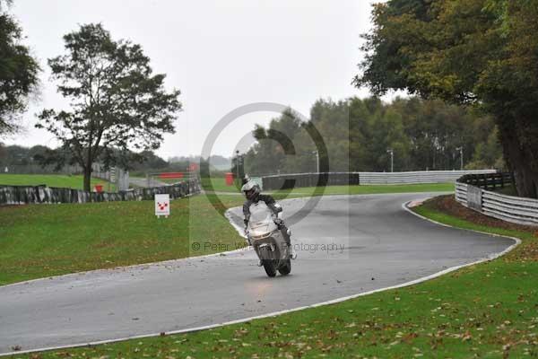 Motorcycle action photographs;Trackday digital images;event digital images;eventdigitalimages;no limits trackday;oulton park;oulton park circuit cheshire;oulton park photographs;peter wileman photography;trackday;trackday photos