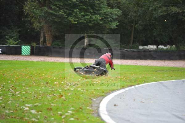 Motorcycle action photographs;Trackday digital images;event digital images;eventdigitalimages;no limits trackday;oulton park;oulton park circuit cheshire;oulton park photographs;peter wileman photography;trackday;trackday photos