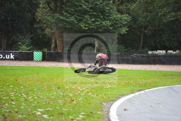 Motorcycle action photographs;Trackday digital images;event digital images;eventdigitalimages;no limits trackday;oulton park;oulton park circuit cheshire;oulton park photographs;peter wileman photography;trackday;trackday photos