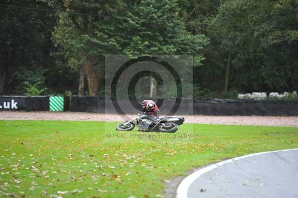Motorcycle action photographs;Trackday digital images;event digital images;eventdigitalimages;no limits trackday;oulton park;oulton park circuit cheshire;oulton park photographs;peter wileman photography;trackday;trackday photos