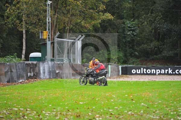 Motorcycle action photographs;Trackday digital images;event digital images;eventdigitalimages;no limits trackday;oulton park;oulton park circuit cheshire;oulton park photographs;peter wileman photography;trackday;trackday photos