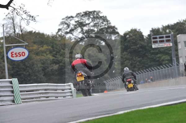 Motorcycle action photographs;Trackday digital images;event digital images;eventdigitalimages;no limits trackday;oulton park;oulton park circuit cheshire;oulton park photographs;peter wileman photography;trackday;trackday photos