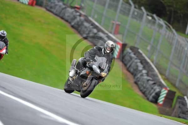 Motorcycle action photographs;Trackday digital images;event digital images;eventdigitalimages;no limits trackday;oulton park;oulton park circuit cheshire;oulton park photographs;peter wileman photography;trackday;trackday photos