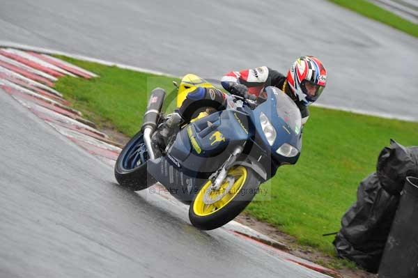 Motorcycle action photographs;Trackday digital images;event digital images;eventdigitalimages;no limits trackday;oulton park;oulton park circuit cheshire;oulton park photographs;peter wileman photography;trackday;trackday photos