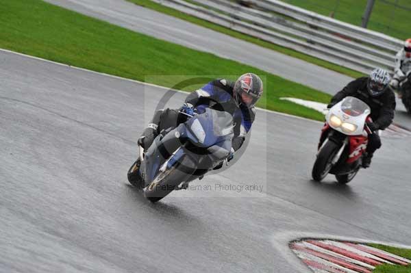 Motorcycle action photographs;Trackday digital images;event digital images;eventdigitalimages;no limits trackday;oulton park;oulton park circuit cheshire;oulton park photographs;peter wileman photography;trackday;trackday photos