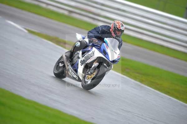 Motorcycle action photographs;Trackday digital images;event digital images;eventdigitalimages;no limits trackday;oulton park;oulton park circuit cheshire;oulton park photographs;peter wileman photography;trackday;trackday photos