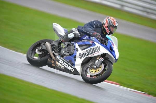 Motorcycle action photographs;Trackday digital images;event digital images;eventdigitalimages;no limits trackday;oulton park;oulton park circuit cheshire;oulton park photographs;peter wileman photography;trackday;trackday photos