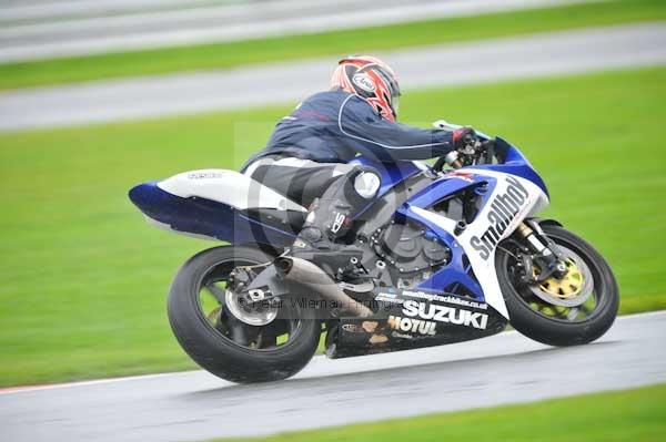 Motorcycle action photographs;Trackday digital images;event digital images;eventdigitalimages;no limits trackday;oulton park;oulton park circuit cheshire;oulton park photographs;peter wileman photography;trackday;trackday photos