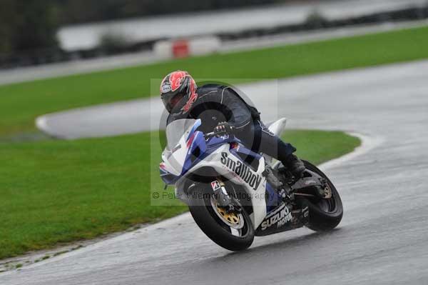 Motorcycle action photographs;Trackday digital images;event digital images;eventdigitalimages;no limits trackday;oulton park;oulton park circuit cheshire;oulton park photographs;peter wileman photography;trackday;trackday photos